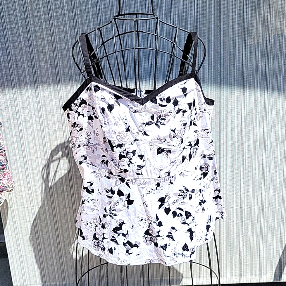 Torrid peplum tank blouse